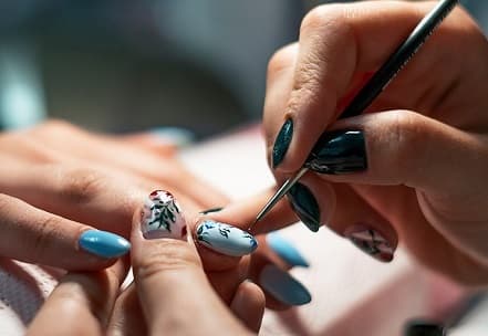Best Nail Salons in India | Book Online | MakeOver